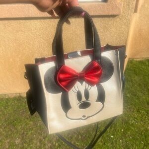 DISNEY Minnie Mouse purse , NWT